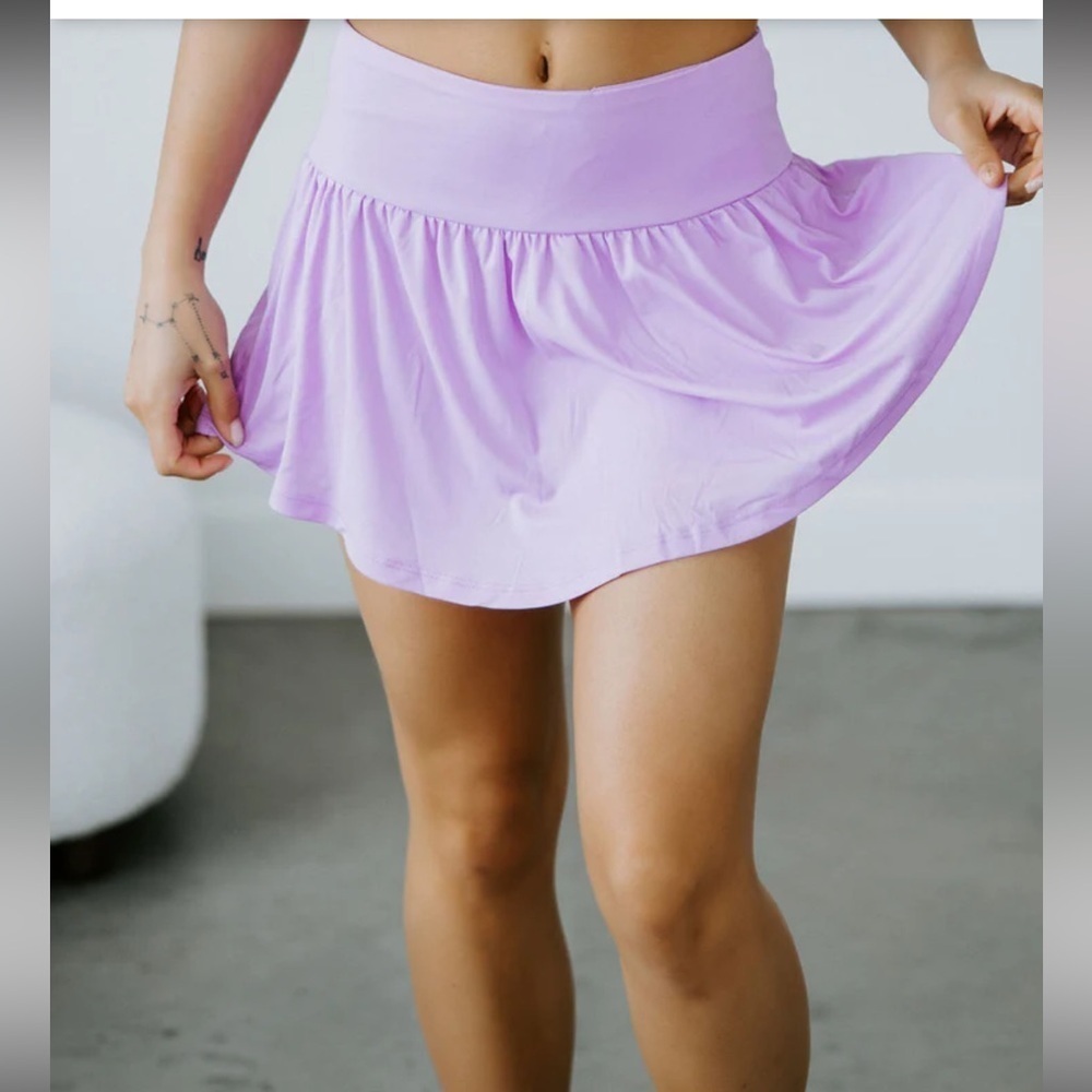 Zenana Match Point Tennis Skort Size Large Lavender Pull On Built In Shorts